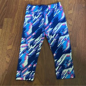 Girls Under Armour leggings Capris All Season Gear Size 6